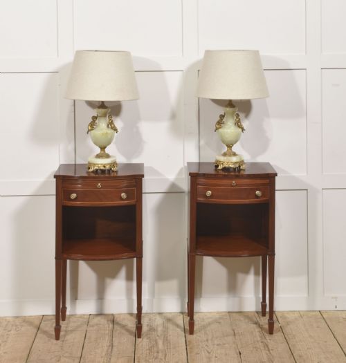 PAIR OF MAHOGANY BEDSIDE CABINETS - ADDITIONAL PHOTO 9