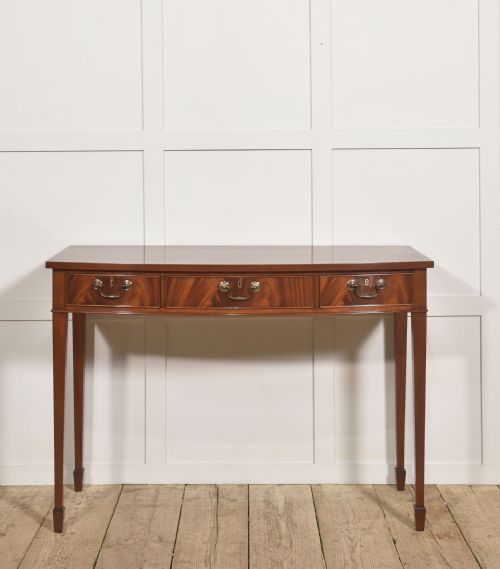 georgian style mahogany threedrawer console table - CATEGORY: ANTIQUE TABLES - DATED 1910