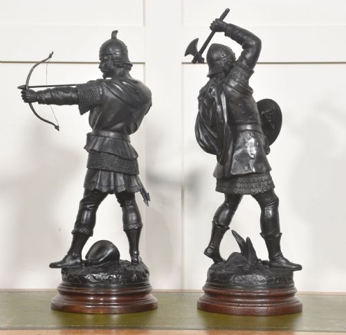 PAIR OF ANGLOSAXON WARRIOR FIGURES - ADDITIONAL PHOTO 7