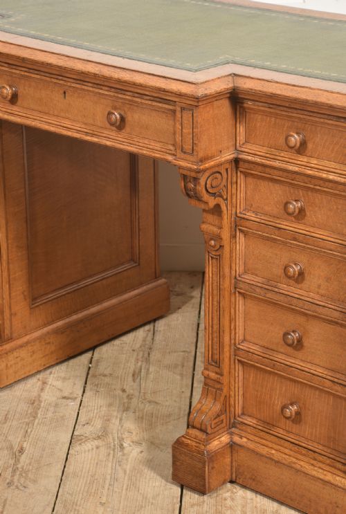 LATE 19TH CENTURY FIGURED OAK BREAKFRONT PEDESTAL DESK - ADDITIONAL PHOTO 12
