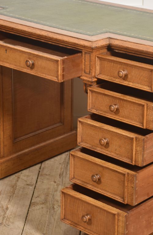 LATE 19TH CENTURY FIGURED OAK BREAKFRONT PEDESTAL DESK - ADDITIONAL PHOTO 14