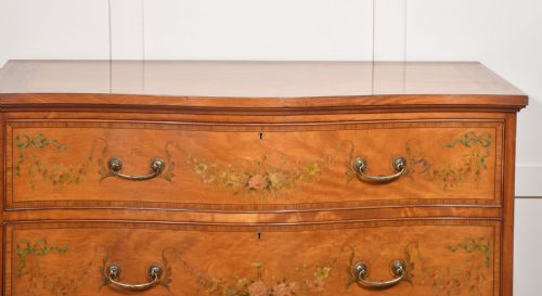SHERATON REVIVAL SATINWOOD SERPENTINE CHEST OF DRAWER - ADDITIONAL PHOTO 1