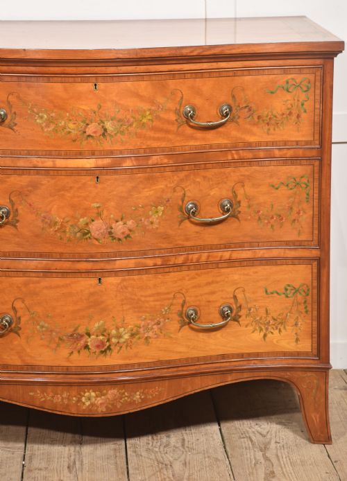 SHERATON REVIVAL SATINWOOD SERPENTINE CHEST OF DRAWER - ADDITIONAL PHOTO 3
