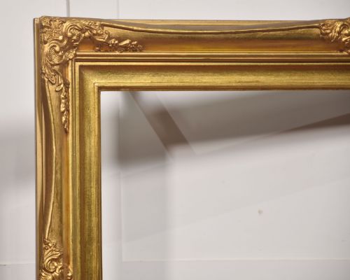 FINE GILTWOOD PICTURE FRAME IN THE ROCOCO TASTE - ADDITIONAL PHOTO 2