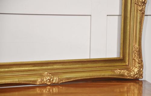 FINE GILTWOOD PICTURE FRAME IN THE ROCOCO TASTE - ADDITIONAL PHOTO 5