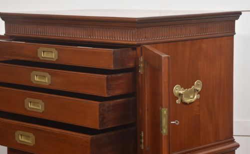 MAHOGANY COLLECTORS CABINET - ADDITIONAL PHOTO 6