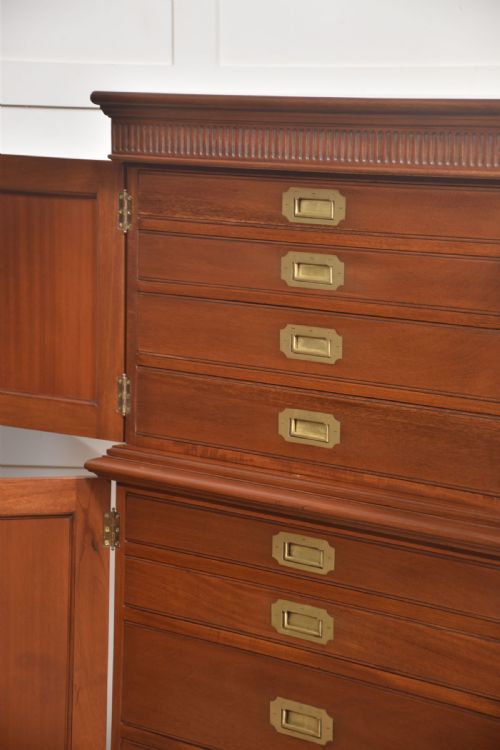 MAHOGANY COLLECTORS CABINET - ADDITIONAL PHOTO 7