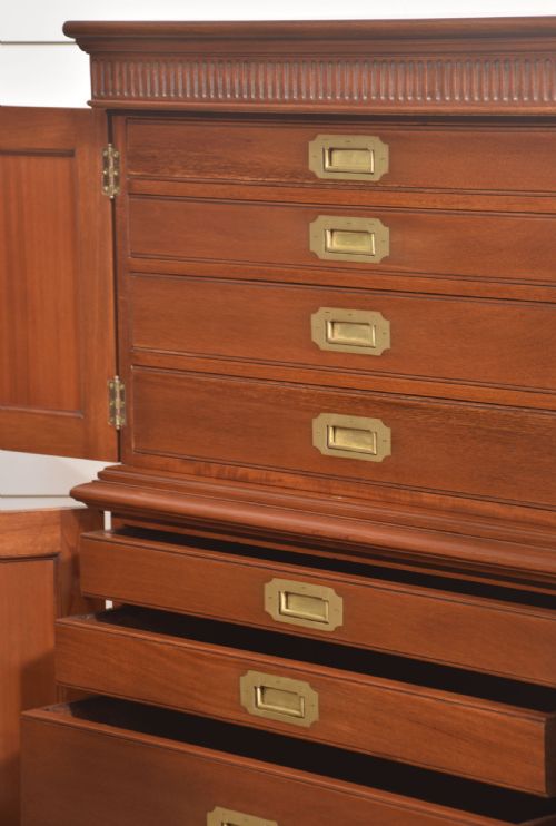MAHOGANY COLLECTORS CABINET - ADDITIONAL PHOTO 8