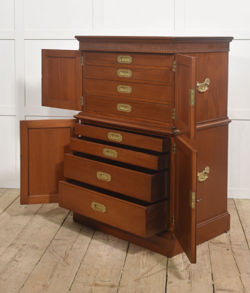 MAHOGANY COLLECTORS CABINET - ADDITIONAL PHOTO 9