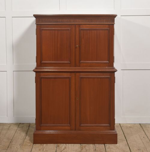 MAHOGANY COLLECTORS CABINET - ADDITIONAL PHOTO 12