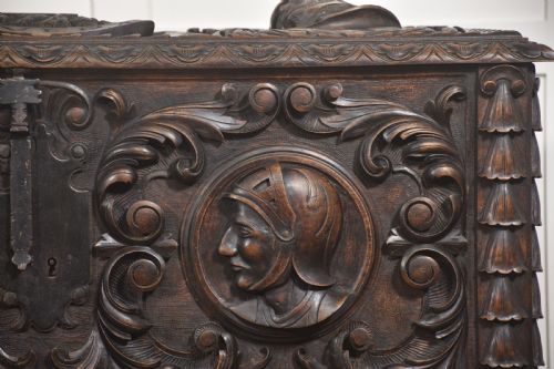 CARVED WALNUT COFFER WITH FIGURAL MEDALLIONS - ADDITIONAL PHOTO 1