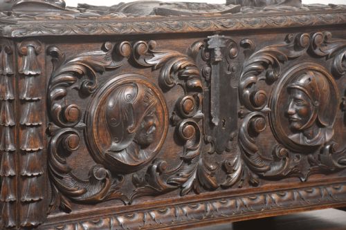 CARVED WALNUT COFFER WITH FIGURAL MEDALLIONS - ADDITIONAL PHOTO 3