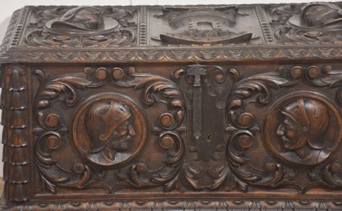 CARVED WALNUT COFFER WITH FIGURAL MEDALLIONS - ADDITIONAL PHOTO 11