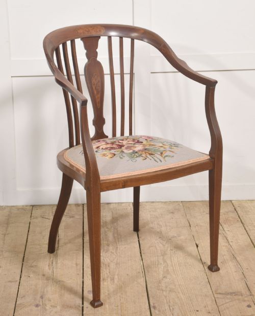 MAHOGANY AND SATINWOOD INLAID OCCASIONAL CHAIR