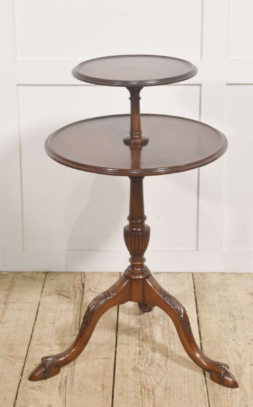 GEORGE III STYLE MAHOGANY TWOTIER SIDE TABLE - ADDITIONAL PHOTO 4