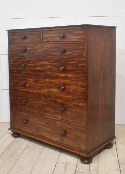 TALL MAHOGANY CHEST OF DRAWERS - ADDITIONAL PHOTO 4