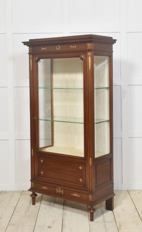 LOUIS XVI STYLE MAHOGANY VITRINE DISPLAY CABINET - ADDITIONAL PHOTO 7