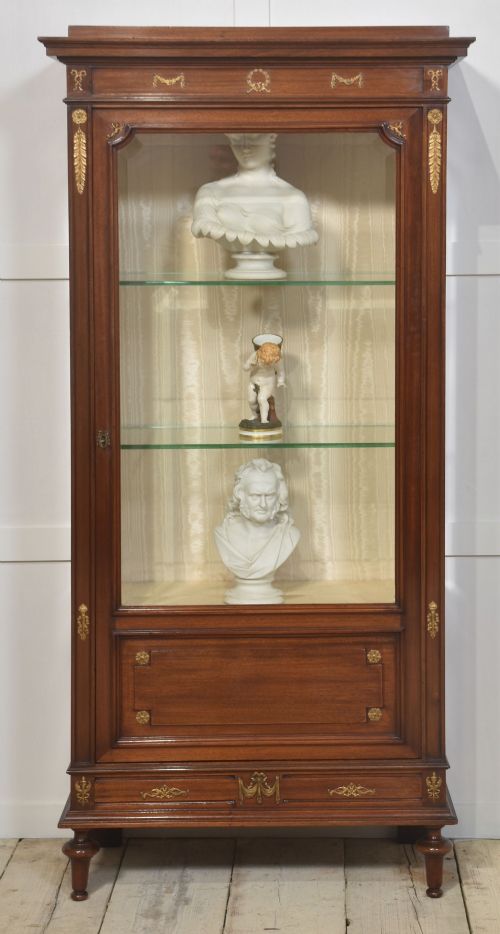 LOUIS XVI STYLE MAHOGANY VITRINE DISPLAY CABINET - ADDITIONAL PHOTO 8