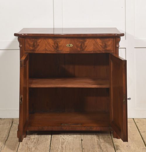 FINE 19TH CENTURY FLAME MAHOGANY CABINET - ADDITIONAL PHOTO 10