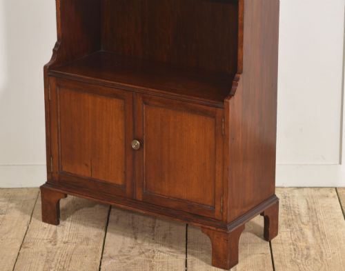 GEORGIAN STYLE MAHOGANY OPEN BOOKCASE - ADDITIONAL PHOTO 10