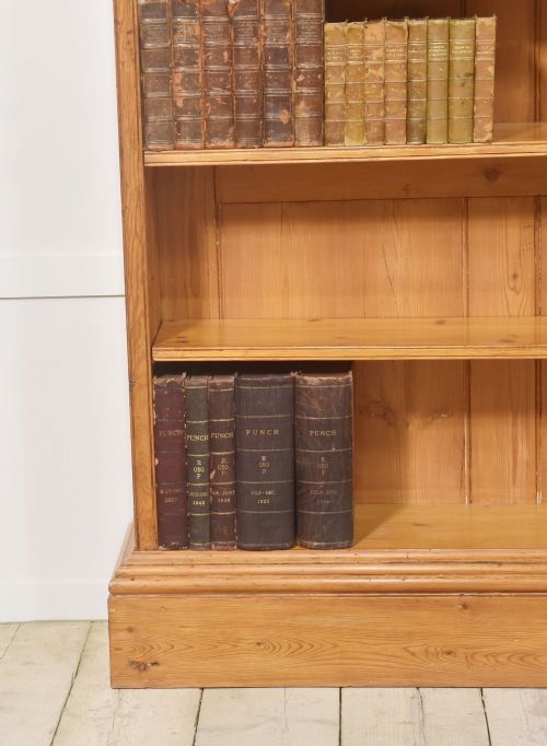 19TH CENTURY PINE OPEN BOOKCASE - ADDITIONAL PHOTO 2