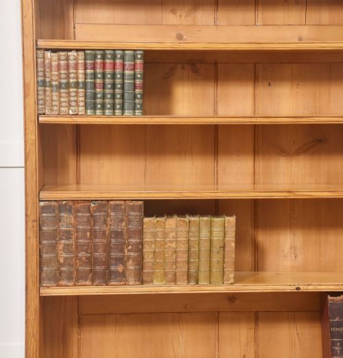 19TH CENTURY PINE OPEN BOOKCASE - ADDITIONAL PHOTO 5