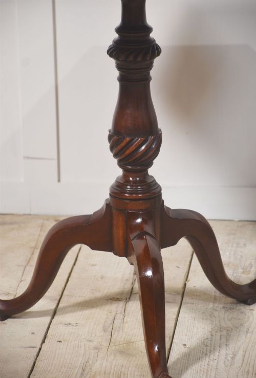 PAIR OF INLAID MAHOGANY TRIPOD TABLES - ADDITIONAL PHOTO 4