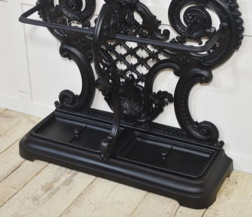 COALBROOKDALE STYLE CAST IRON HALL STAND - ADDITIONAL PHOTO 6