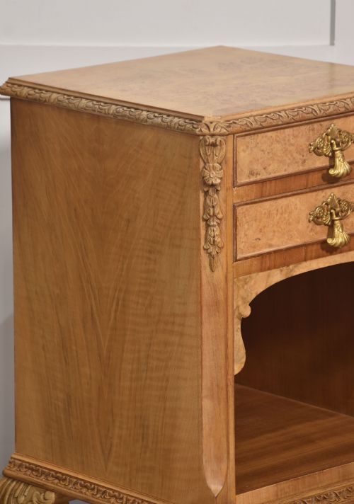 PAIR OF BURR WALNUT BEDSIDE CABINETS - ADDITIONAL PHOTO 3