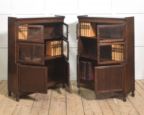 PAIR OF EARLY 20TH CENTURY OAK SECTIONAL BOOKCASES - ADDITIONAL PHOTO 3