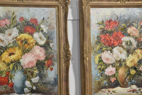 PAIR OF FLORAL STILL LIFE OIL PAINTINGS BY MANUELA BONATI - ADDITIONAL PHOTO 5