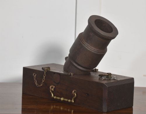 19th-century Cast-iron Signal Mortar on Oak Carriage