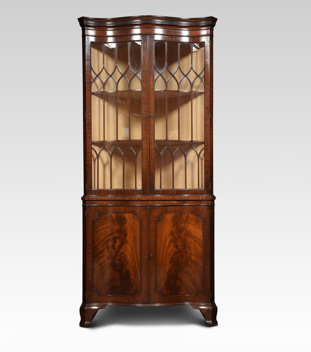 Georgian style mahogany corner cupboard