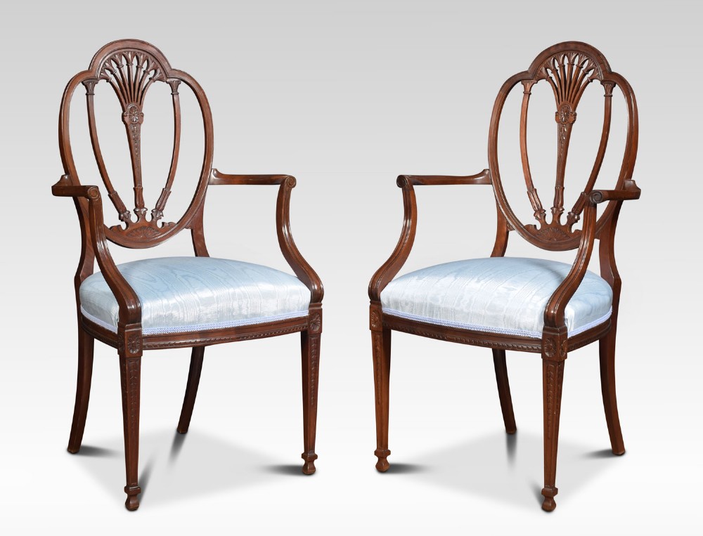 Pair of Hepplewhite mahogany armchairs