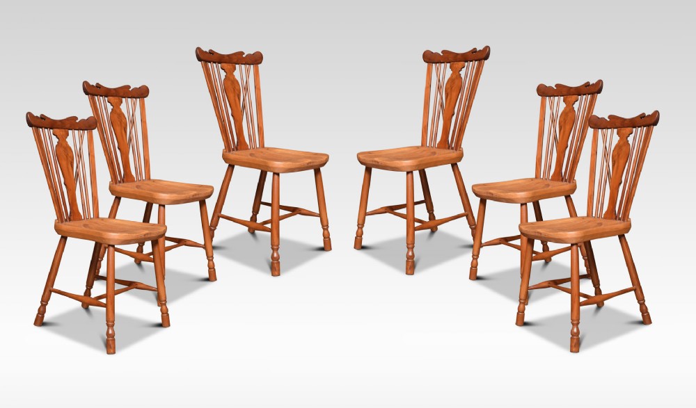set of six yew and elm framed Windsor chairs
