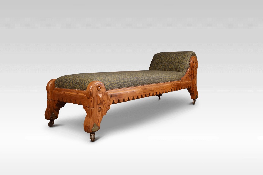 Gothic Revival pitch pine chaise longue