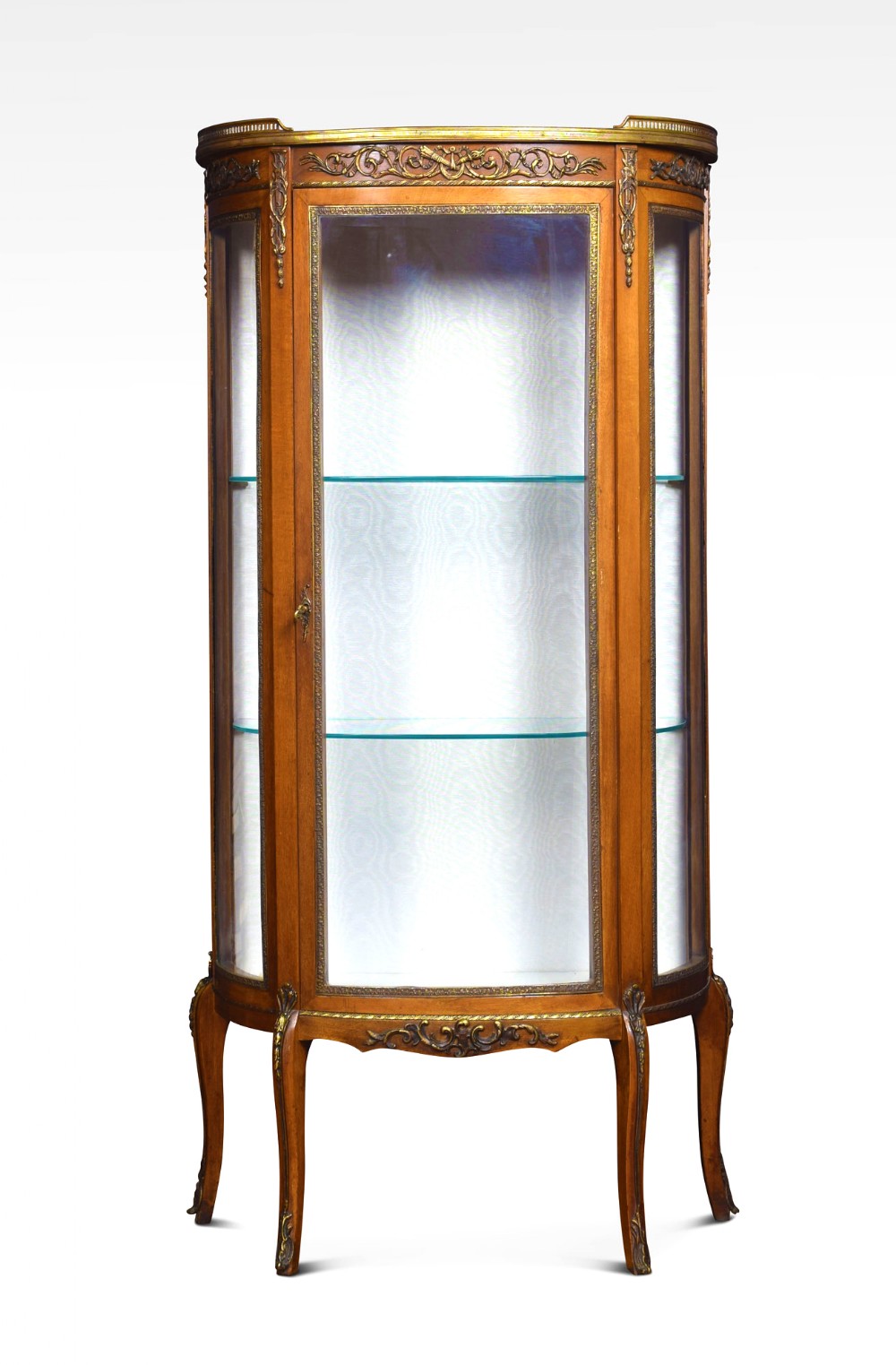 Single door display cabinet of small proportions