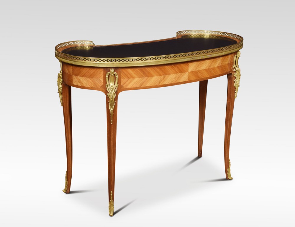 Kingwood kidney shaped writing table View V