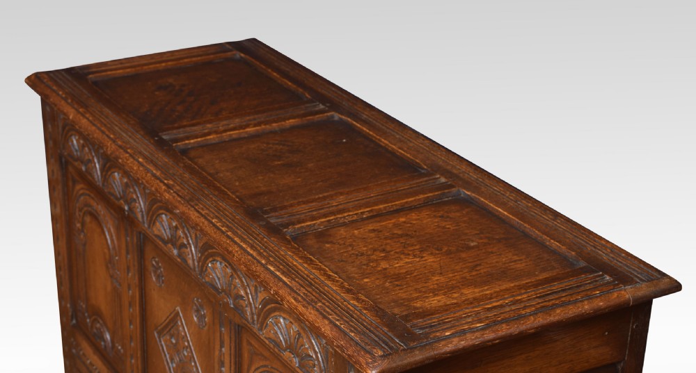 Oak carved coffer chest View II