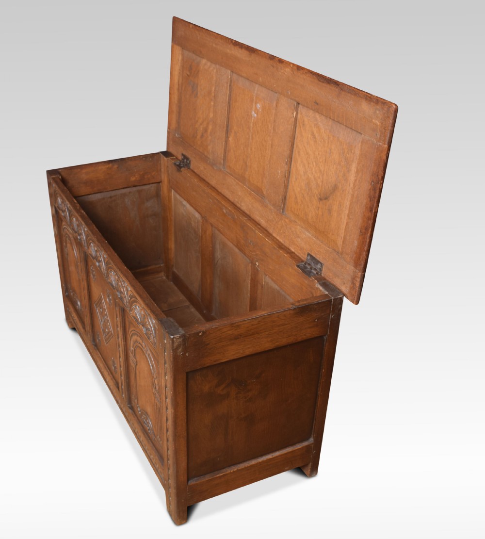 Oak carved coffer chest View VI