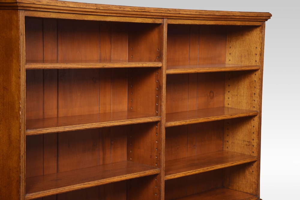 Oak open bookcase View V