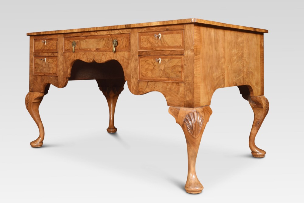 Walnut writing desk of Queen Ann design View VI