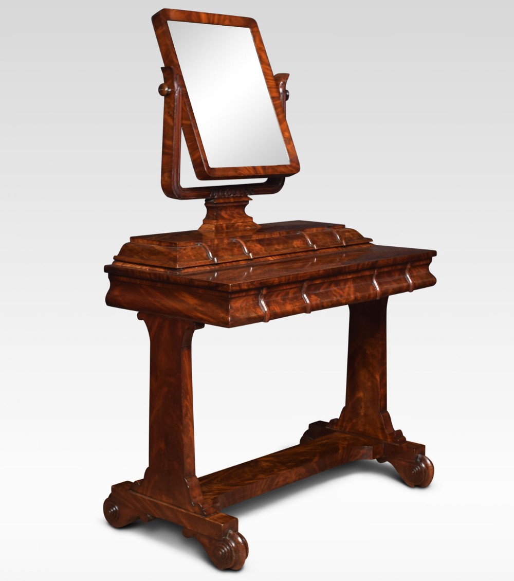  William IV mahogany dressing table