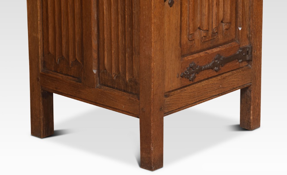 Carved oak cupboard of small proportions View IV