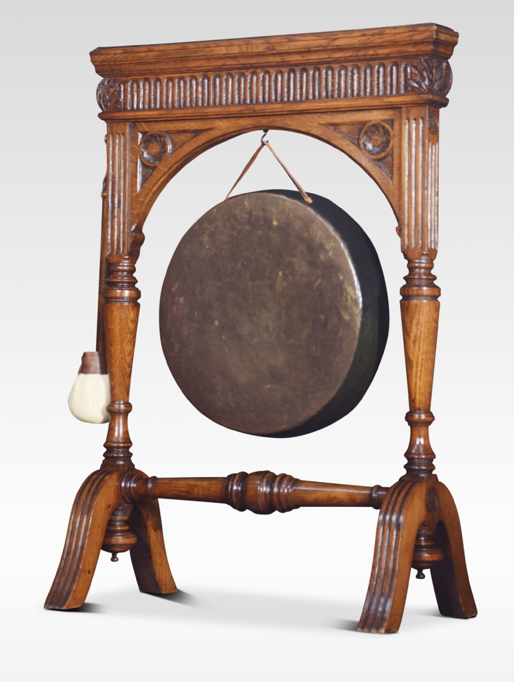 Oak carved dinner gong