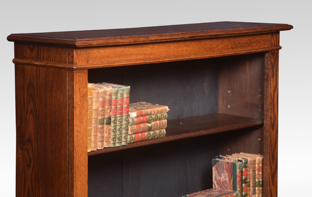 Oak open bookcase View II