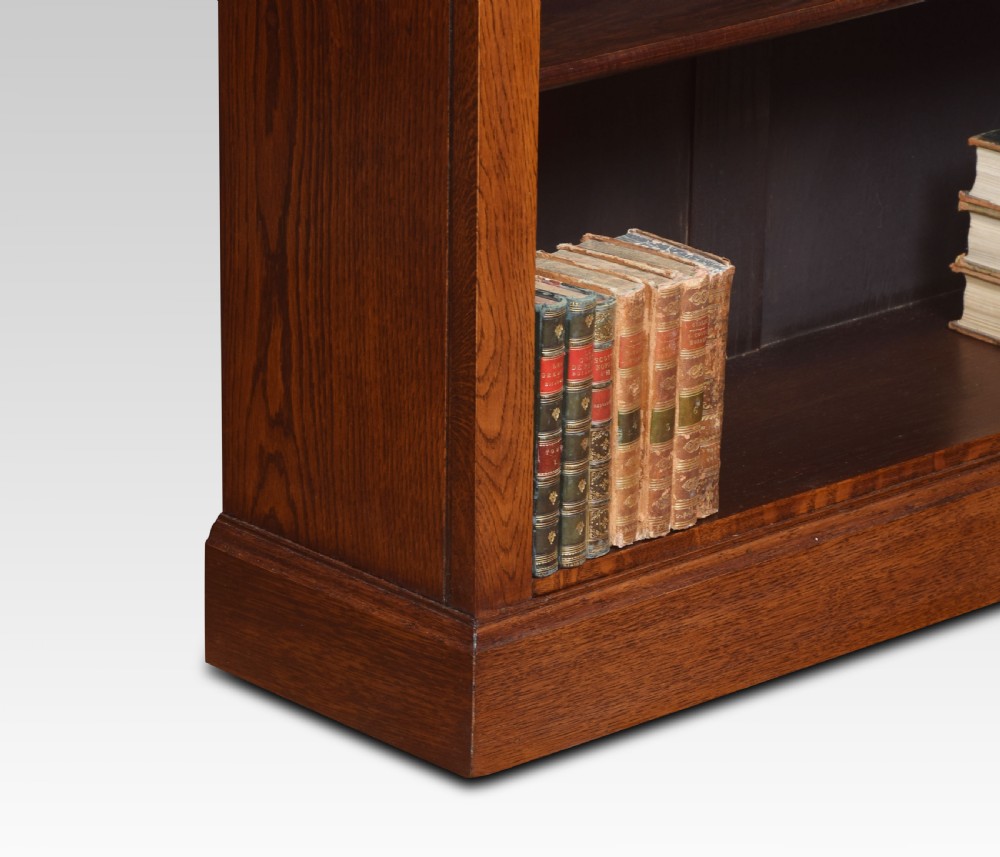 Oak open bookcase View VI