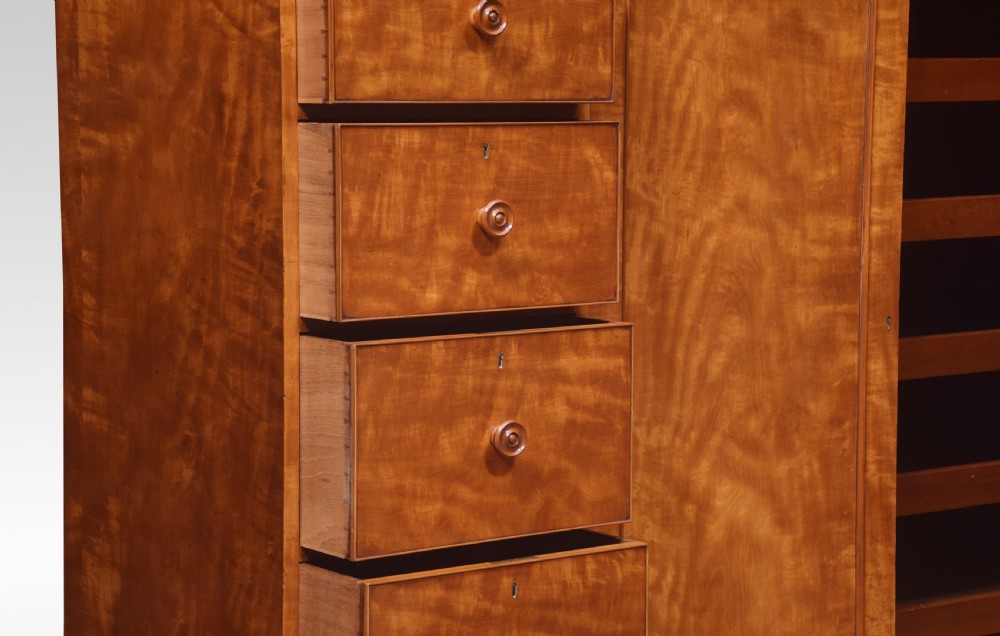Regency low linen press View XXV