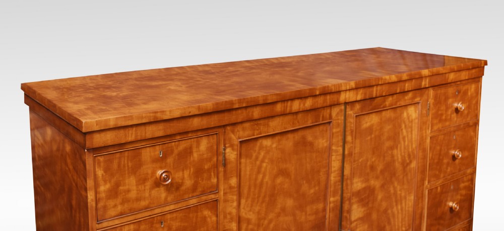 Regency low linen press View XXVI