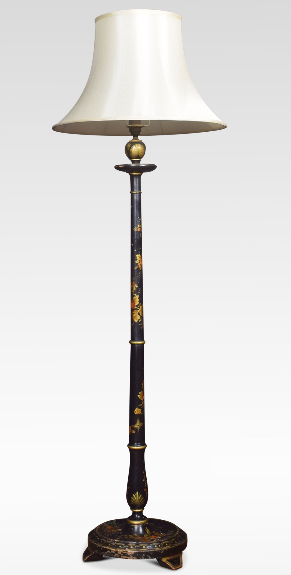 Chinoiserie standard lamp